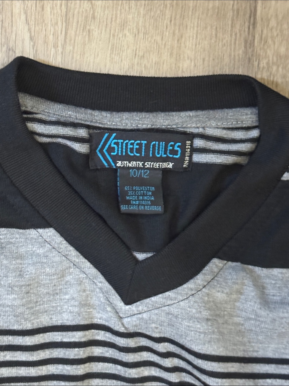 Boys size 12 Tops Bundle - Picture 4 of 13